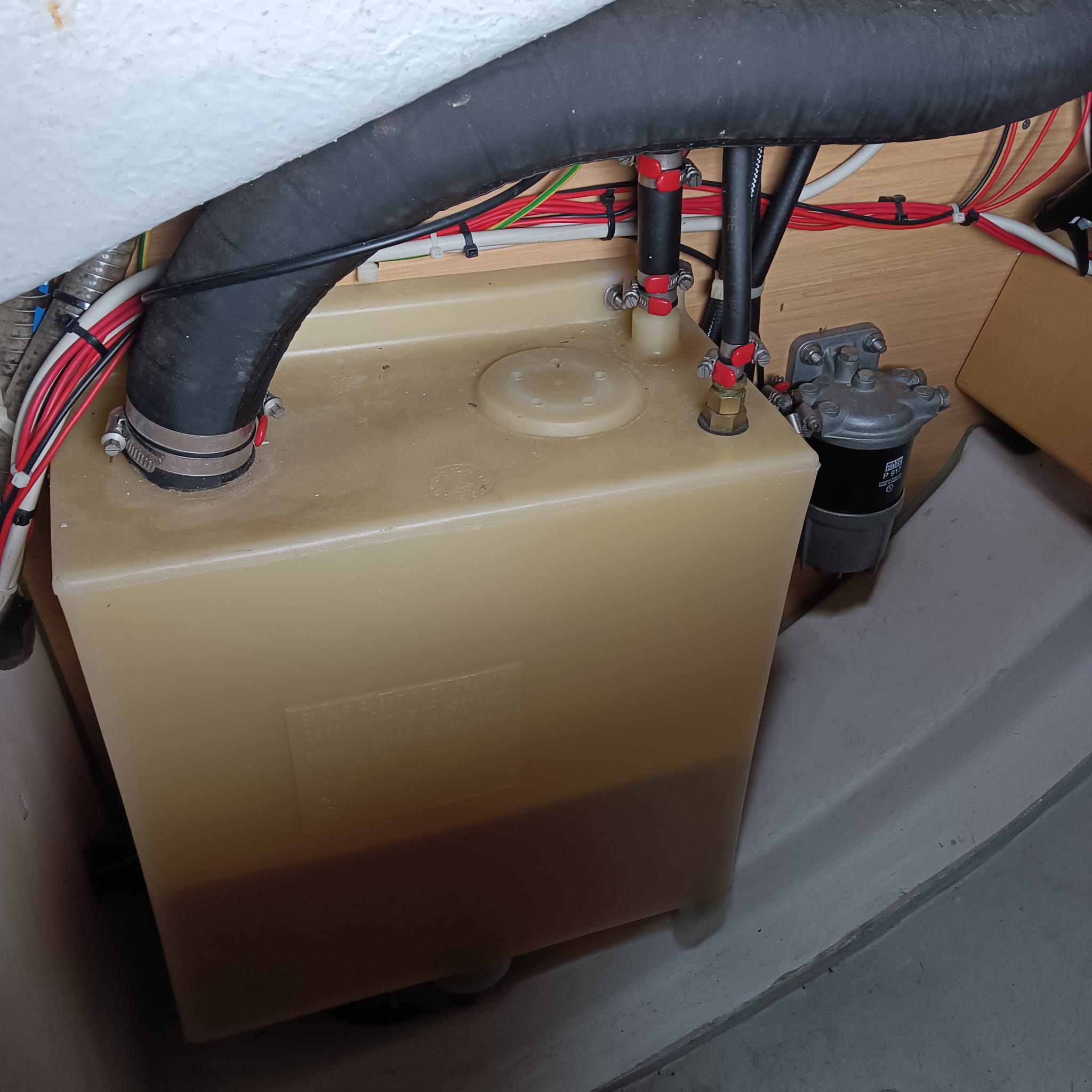 Neomarine - Vendita usato - FIRST 25.7 S - con possibilità di posto barca