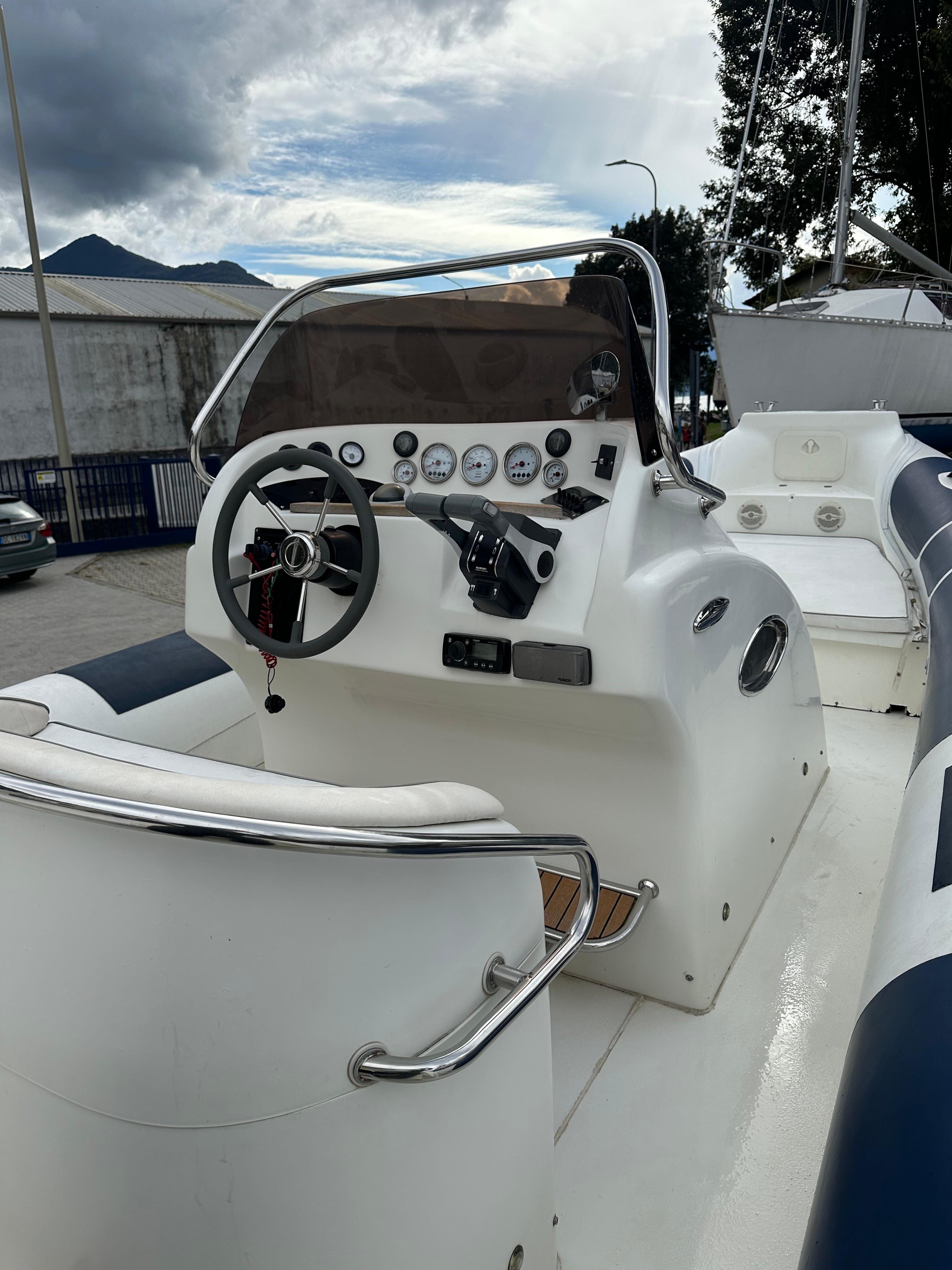 Neomarine - Vendita usato - Gommone AB840 FB