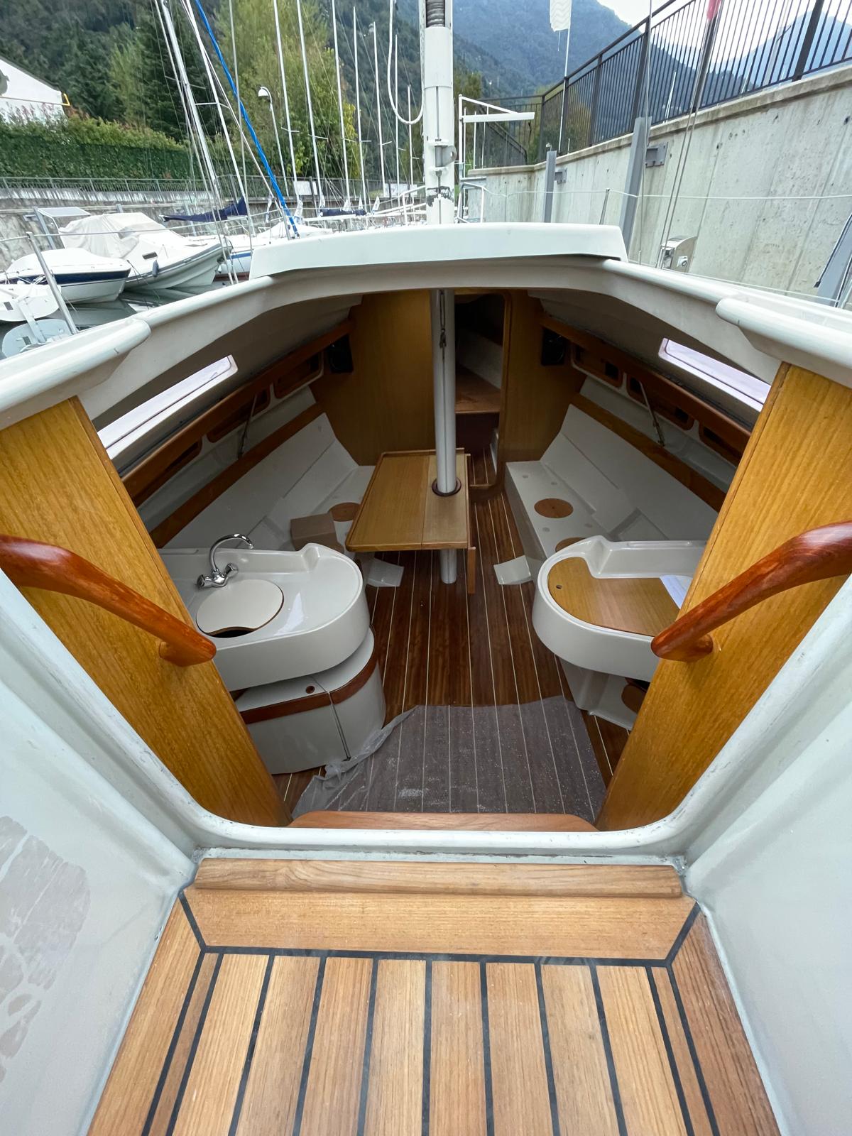 Neomarine - Vendita usato - Comet 303 - refit completo anno 2024