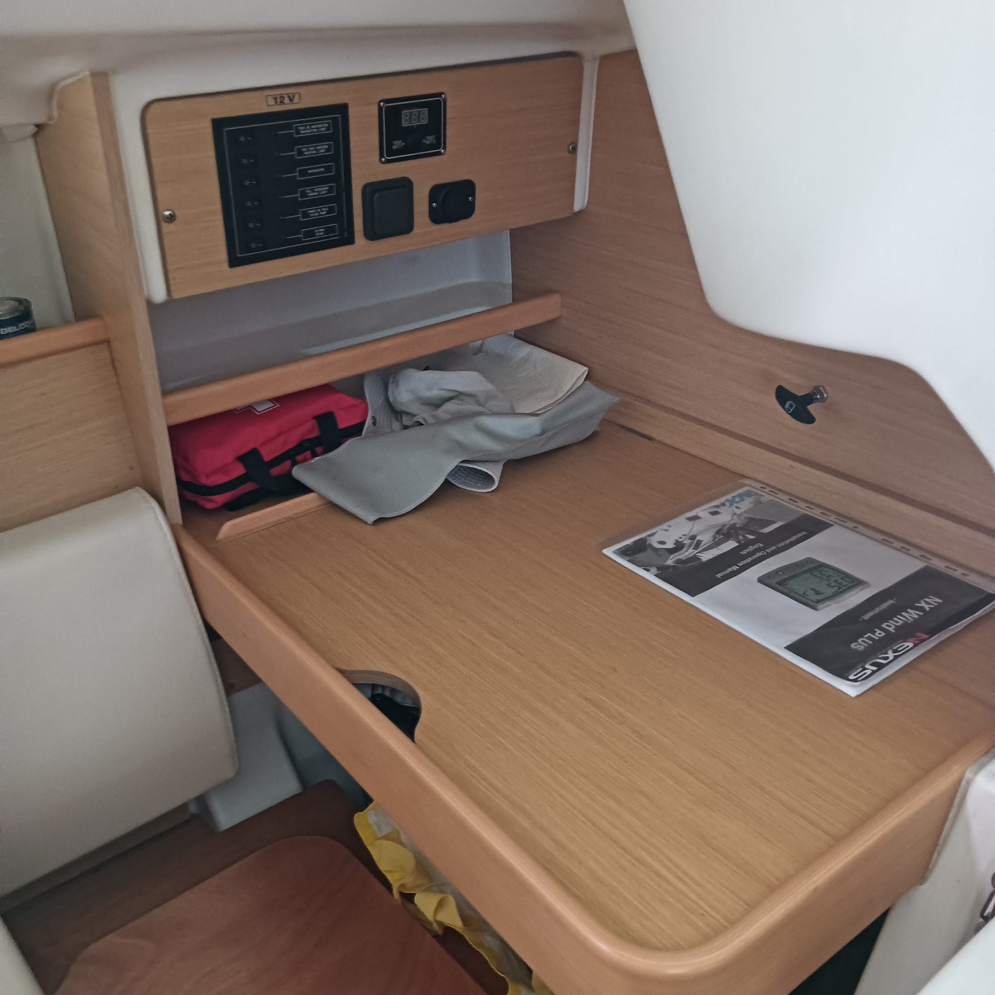 Neomarine - Vendita usato - FIRST 25.7 S - con possibilità di posto barca