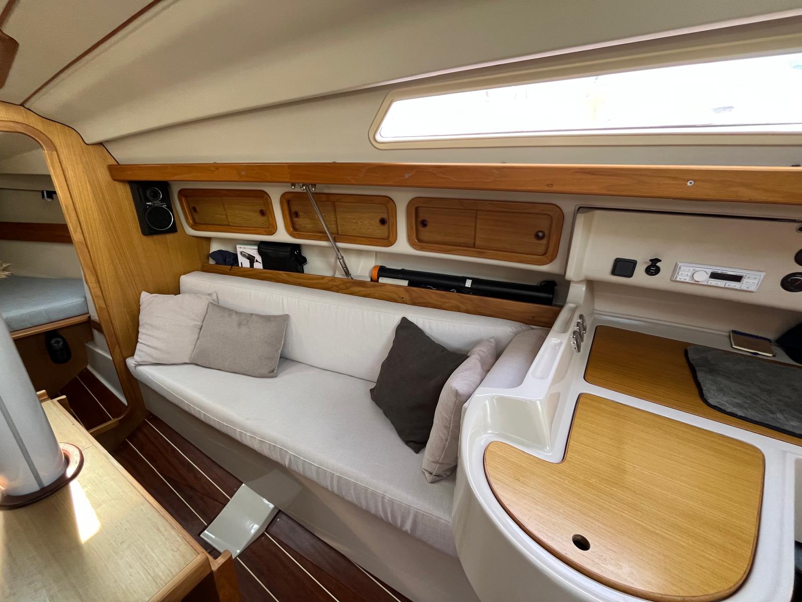 Neomarine - Vendita usato - Comet 303 - refit completo anno 2024