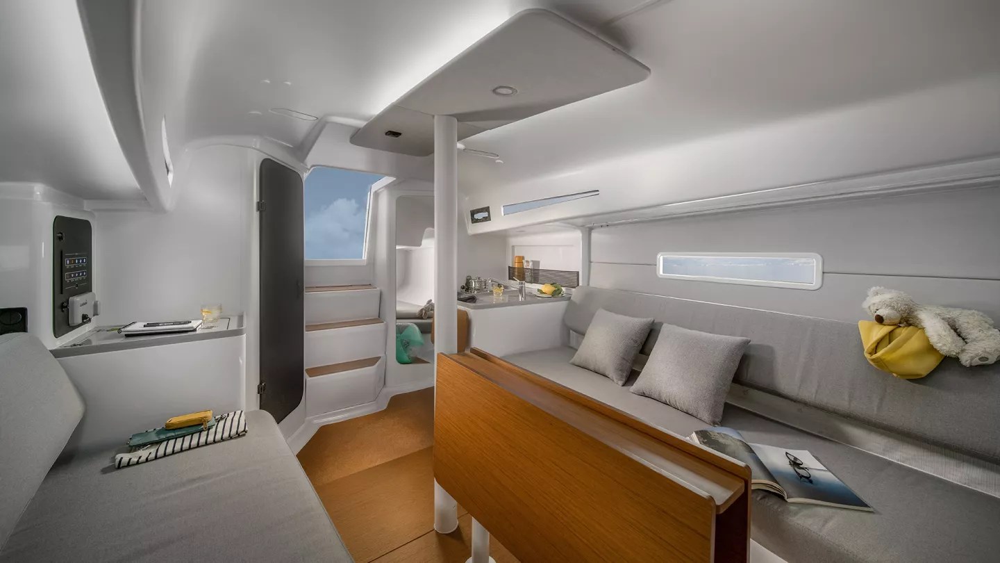 Neomarine - Vendita usato - Beneteau First 30 Mod.2025 (2025)